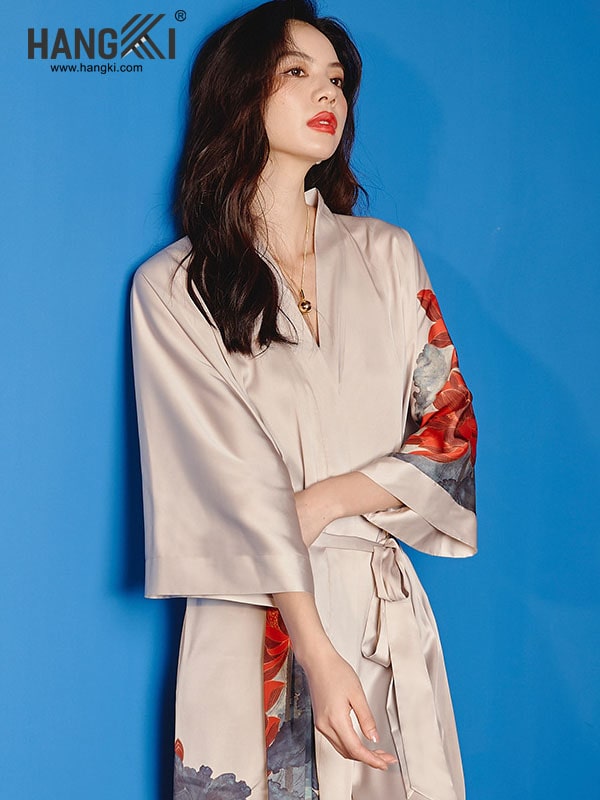 áo choàng lụa ngủ