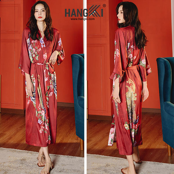 áo khoác ngủ lụa