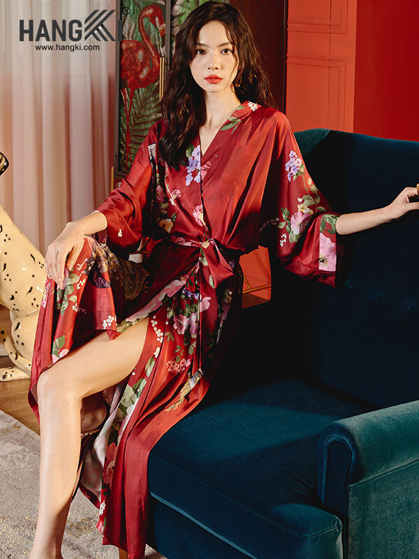 VCHG13 - Áo Khoác Ngủ Lụa