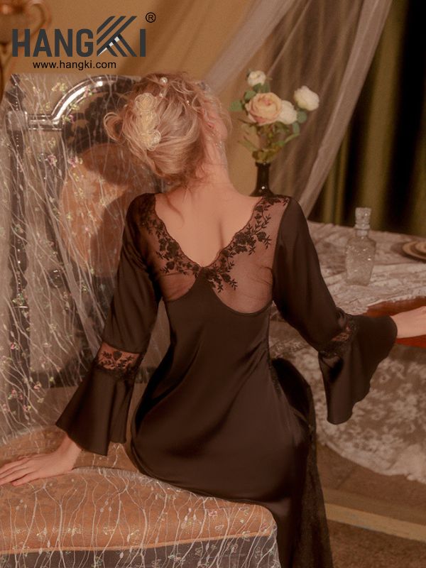 Váy Ngủ Lụa Dài Tay Loe